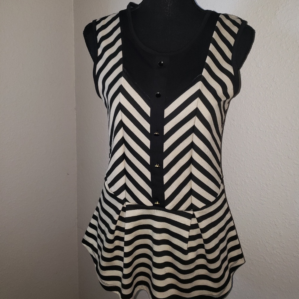 Womens Black/white Striped Sexy Peplum Top w/Mesh - Picture 5 of 8